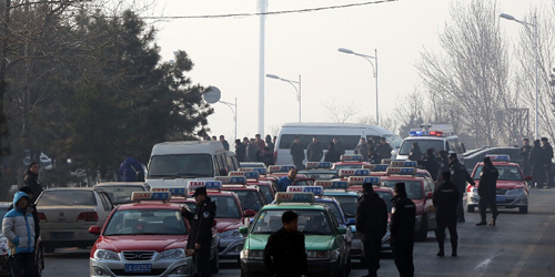 沈陽千輛出租車罷運(yùn)-抗議滴滴和快的專車4