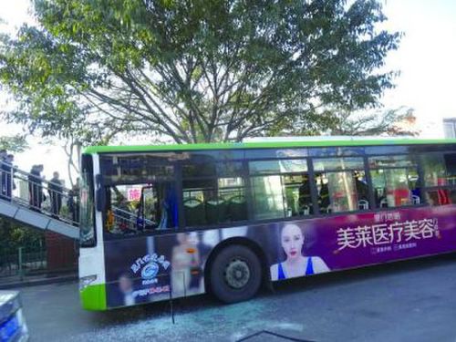 1月15日拍攝的福建廈門起火公交車。 新華社 圖