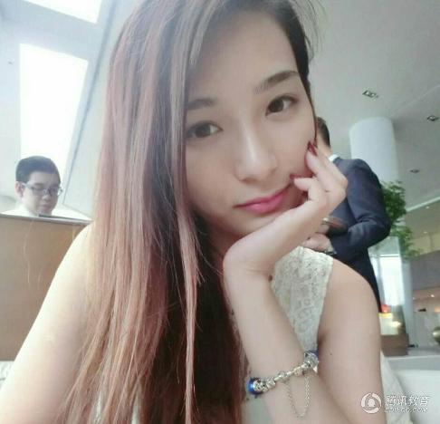 港女生證件照走紅 明星證件照盤點(diǎn):你能認(rèn)出幾個(gè)？