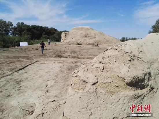 圖為北庭故城南門(mén)西側(cè)城墻遺址。中新社記者 王小軍 攝