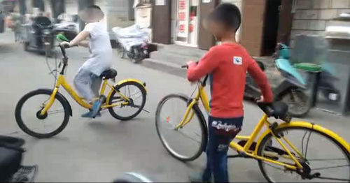 厲害了！小學生5秒破解小黃車密碼 驚呆路人