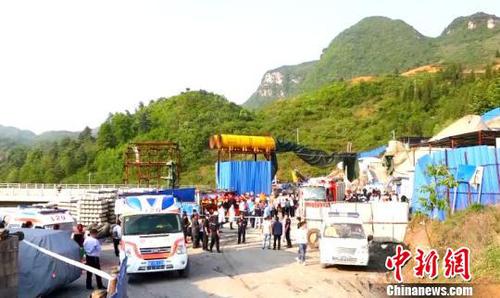 圖為救援現(xiàn)場視頻截圖?！垈?攝