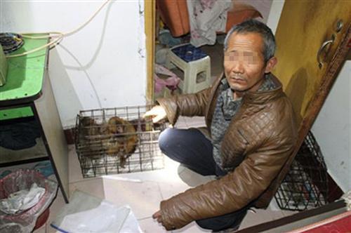 耍猴藝人買(mǎi)猴被抓 警方接到函件:非遺項(xiàng)目望從寬