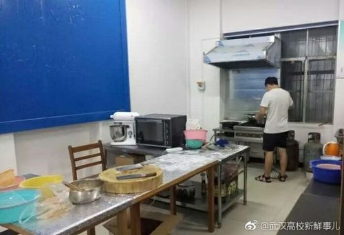 餓了自己開小灶！湖北高校食堂現(xiàn)“共享廚房”
