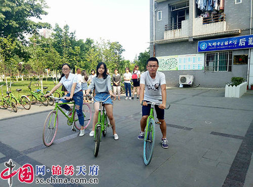餓了自己開小灶！湖北高校食堂現(xiàn)“共享廚房”