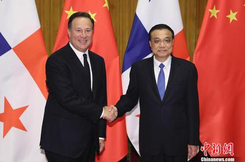 11月17日，中國國務(wù)院總理李克強在北京人民大會堂會見巴拿馬共和國總統(tǒng)巴雷拉。 <a target='_blank' href='http://www.chinanews.com/'>中新社</a>記者 盛佳鵬 攝