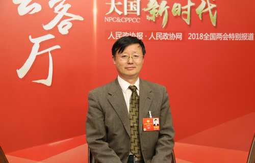 全國政協委員、中國食品藥品檢定研究院研究員岳秉飛