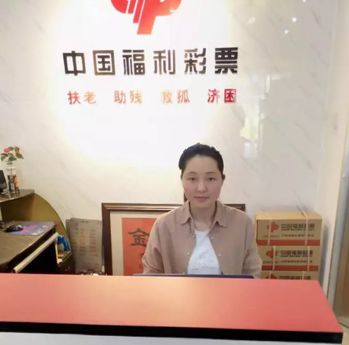 姑娘墊錢(qián)幫人買(mǎi)彩票中了1000萬(wàn) 她做了這個(gè)決定