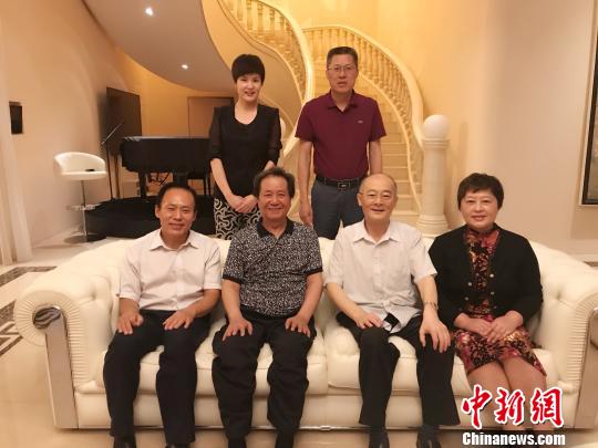 中國(guó)華文教育基金會(huì)理事長(zhǎng)趙陽(yáng)赴上海拜會(huì)捐贈(zèng)人