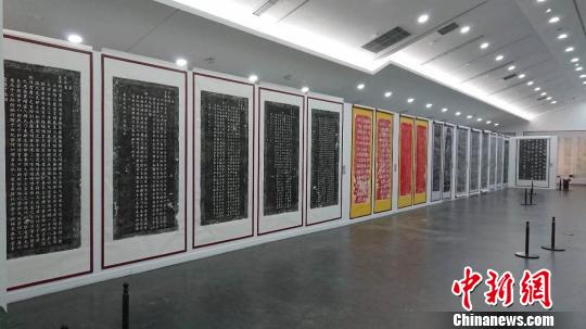 展覽作品年代從東漢年間跨度到近代時(shí)期。山西工美提供