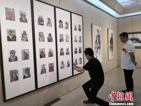 圖為展覽現(xiàn)場。　楊娜 攝