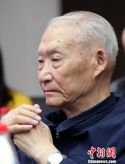 孫機(jī)先生出席活動并致辭?！∪魏Ｏ?攝