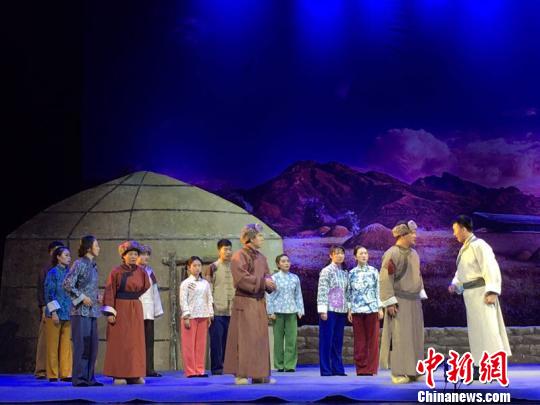 首部二人臺革命歷史劇《多松年》首演獲好評