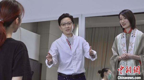 點擊進(jìn)入下一頁