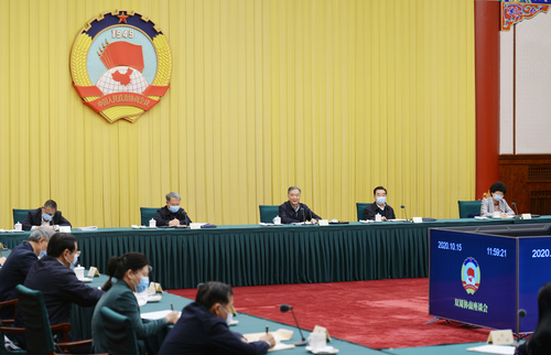 十三屆全國(guó)政協(xié)第41次雙周協(xié)商座談會(huì)15日在京召開(kāi)。中共中央政治局常委、全國(guó)政協(xié)主席汪洋主持會(huì)議。 人民政協(xié)報(bào)·人民政協(xié)網(wǎng)記者 賈寧 攝