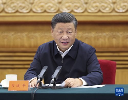 　8月27日至28日，中央民族工作會(huì)議在北京召開(kāi)。中共中央總書(shū)記、國(guó)家主席、中央軍委主席習(xí)近平出席會(huì)議并發(fā)表重要講話(huà)。新華社記者 龐興雷 攝