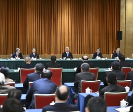 蔡奇參加文化藝術(shù)、體育界委員聯(lián)組會(huì)