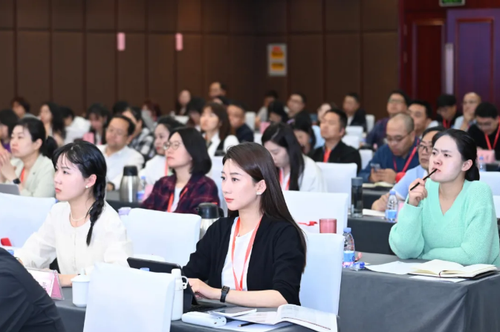 4月15日，“記者之家”大學(xué)堂中國(guó)新聞獎(jiǎng)作品解析實(shí)戰(zhàn)班（第二期）培訓(xùn)現(xiàn)場(chǎng)。