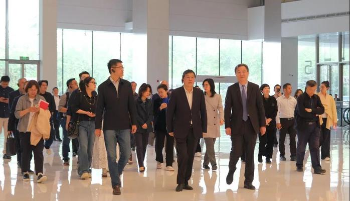 北京市政協(xié)港澳臺僑和外事委赴國家會(huì)議中心調(diào)研